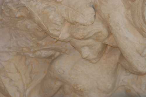 Des sculptures de la mairie Art nouveau � Euville