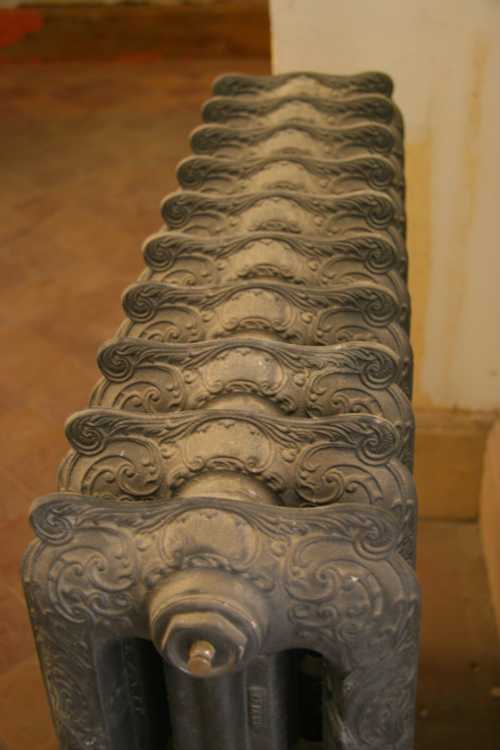 Un radiateur de la mairie Art nouveau � Euville